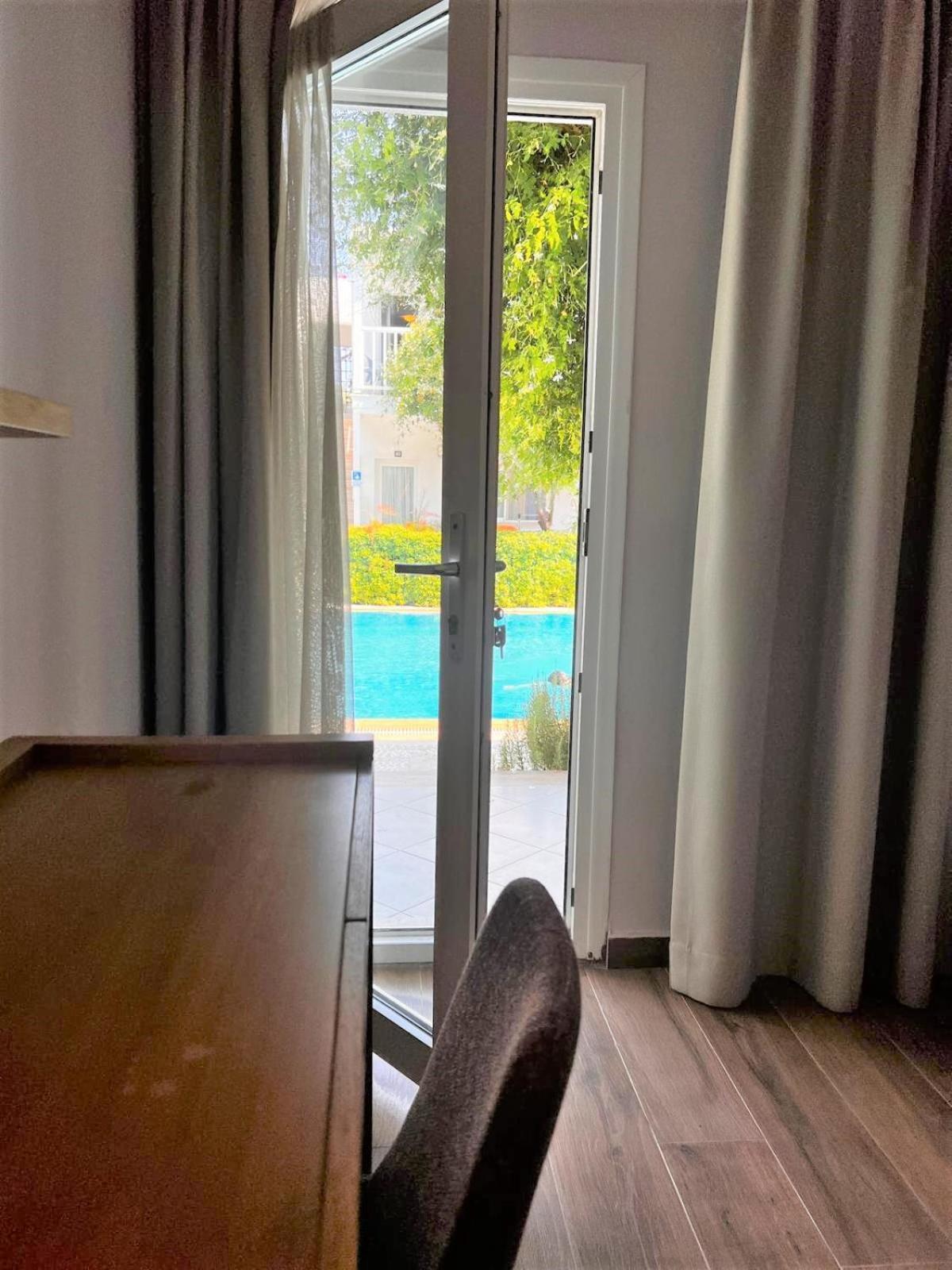 Hotel Gumusluk Pokoj fotografie